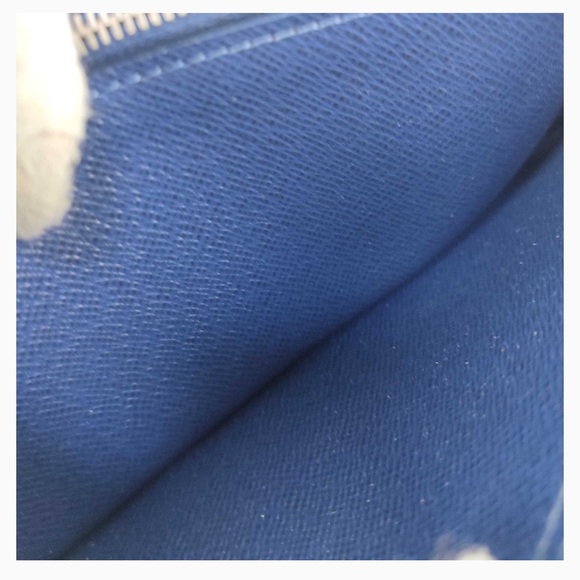 Louis Vuitton Thai Carama Bifold Wallet - Picture 7 of 9